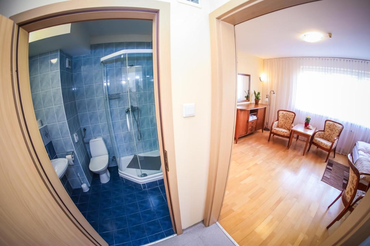 Hotel Uniwersytecki Stary Toruń Zewnętrze zdjęcie