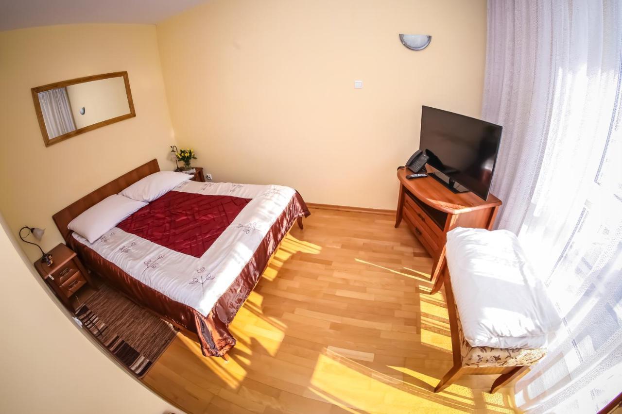 Hotel Uniwersytecki Stary Toruń Zewnętrze zdjęcie