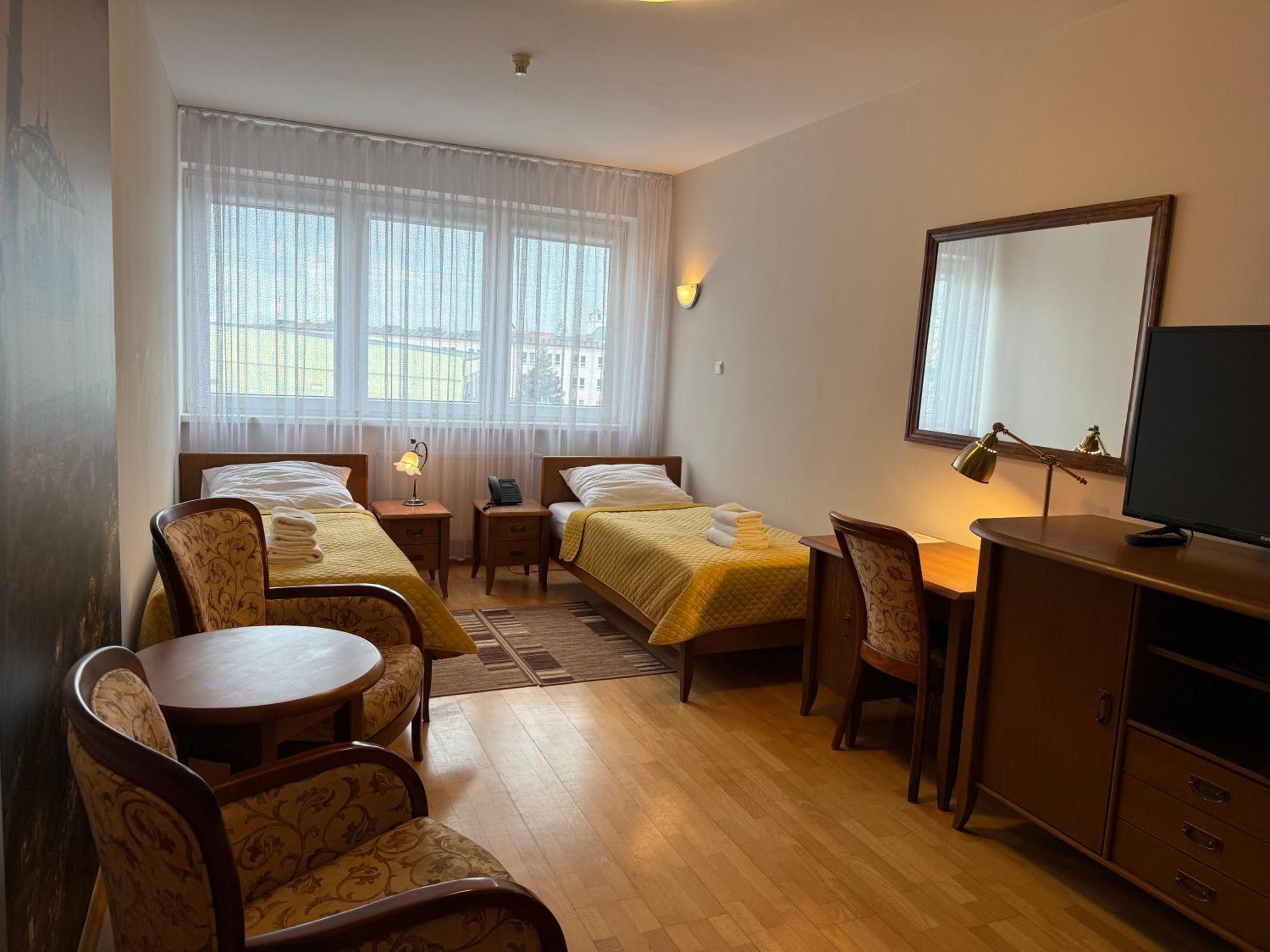 Hotel Uniwersytecki Stary Toruń Zewnętrze zdjęcie