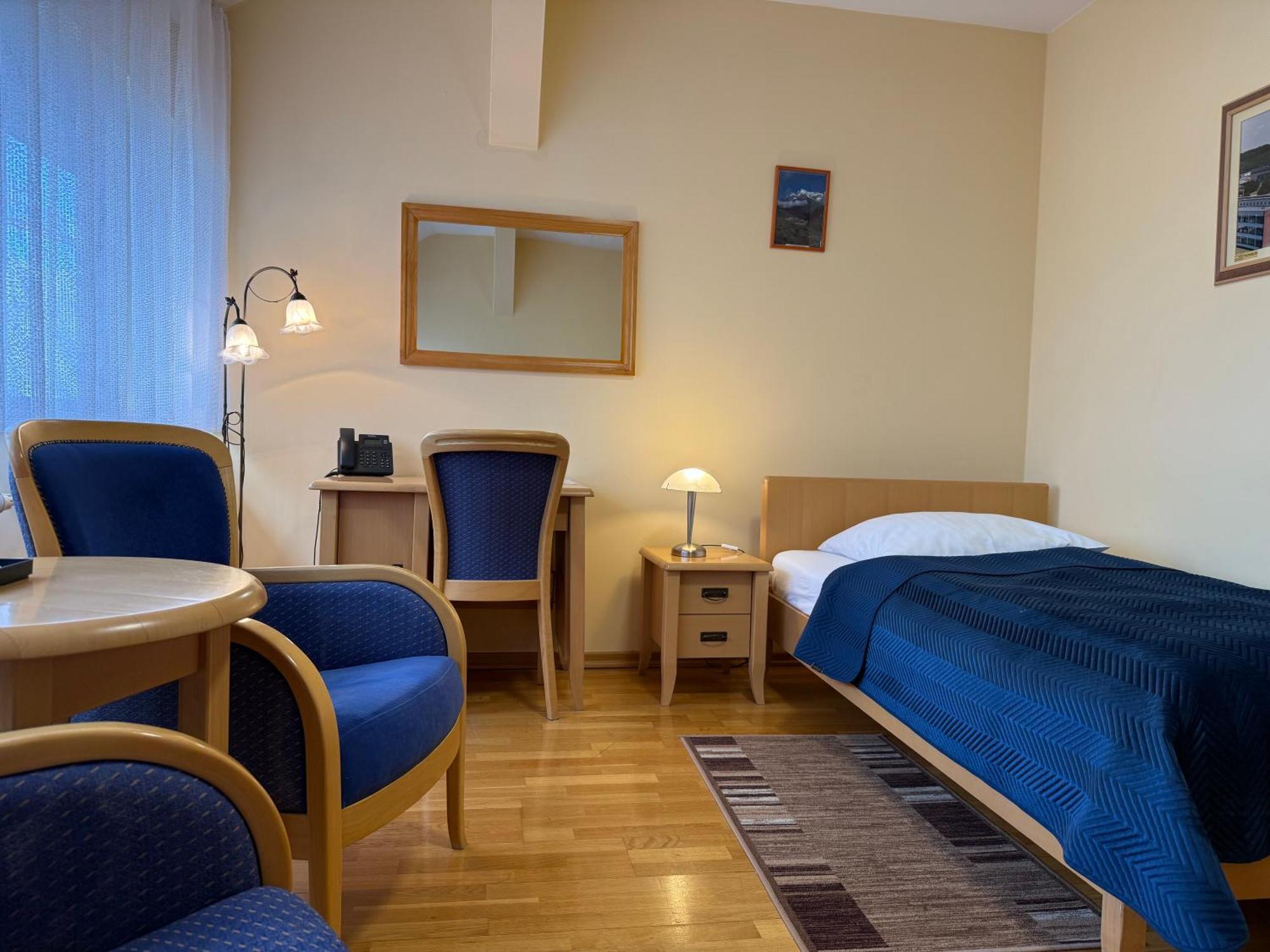 Hotel Uniwersytecki Stary Toruń Zewnętrze zdjęcie